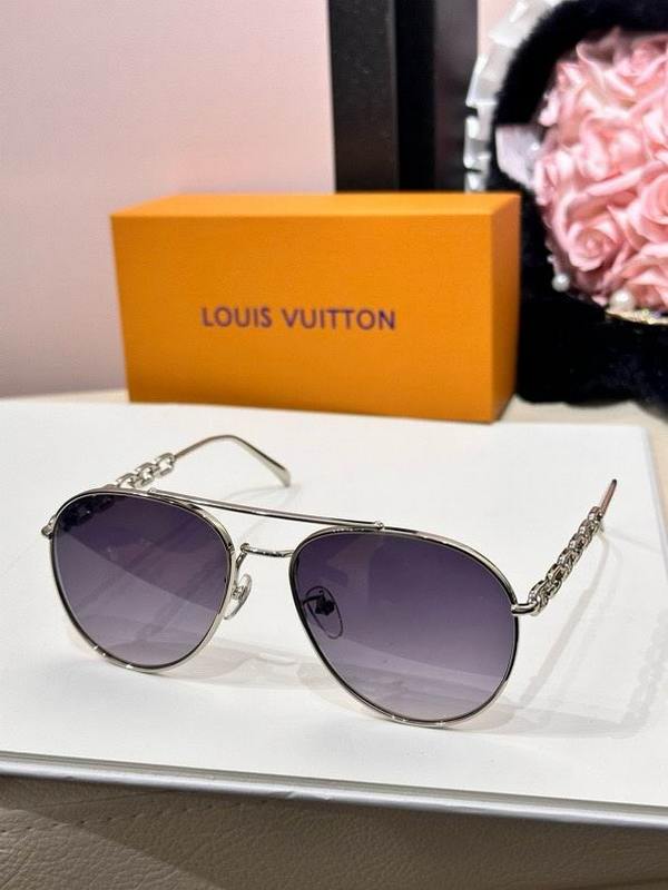 LV Sunglasses 752